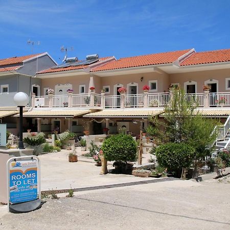 Santa Barbara Lakis Apartments Периволион Экстерьер фото