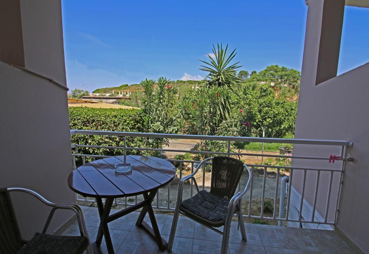 Santa Barbara Lakis Apartments Периволион Экстерьер фото