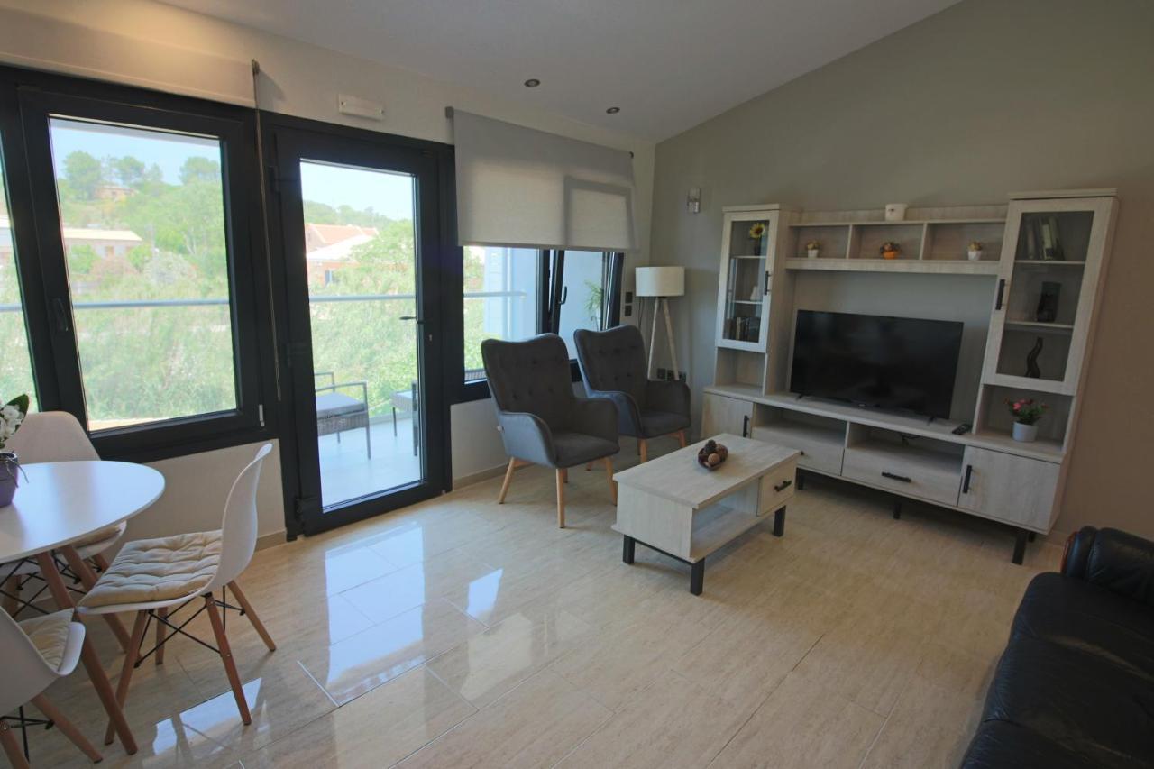 Santa Barbara Lakis Apartments Периволион Экстерьер фото
