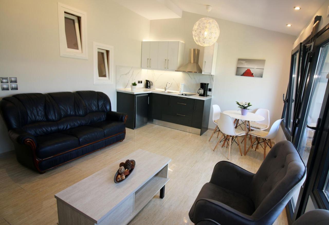 Santa Barbara Lakis Apartments Периволион Экстерьер фото